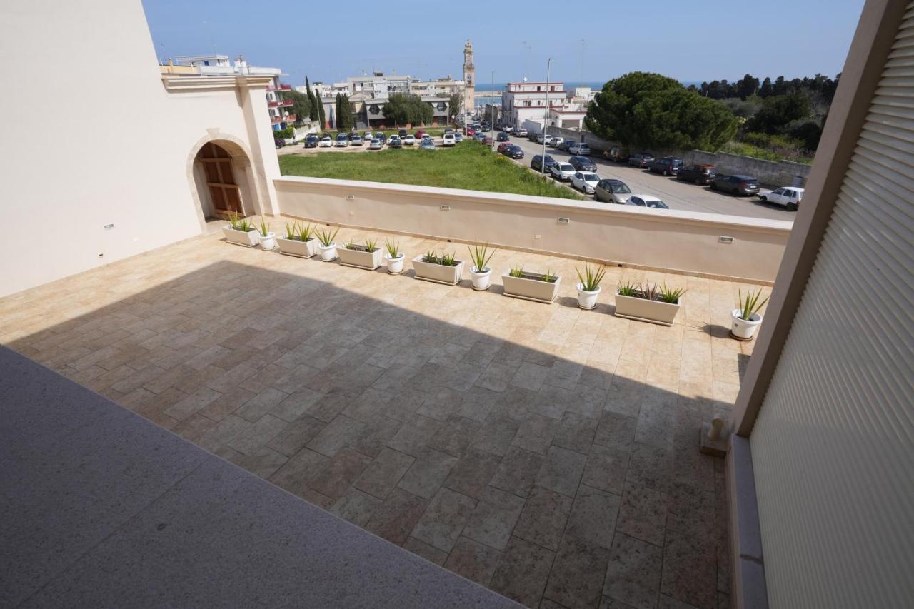 Veli Sul Mare Mola di Bari
